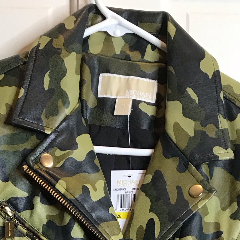 Very Nice Light Weight Jacket - image 7